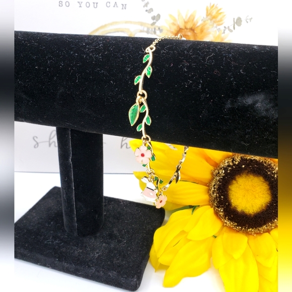 Jewelry - 🌈 Kawaii Adorable Easter Bunny Floral Flower Gold Toned Fashion Bracelet